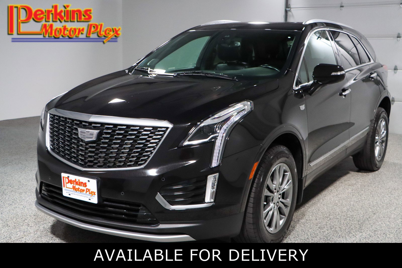 Used 2022 Cadillac XT5 Premium Luxury w/ LPO, Floor Liner Package image 1