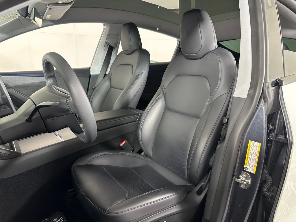 Used 2026 Tesla Model Y AWD image 17