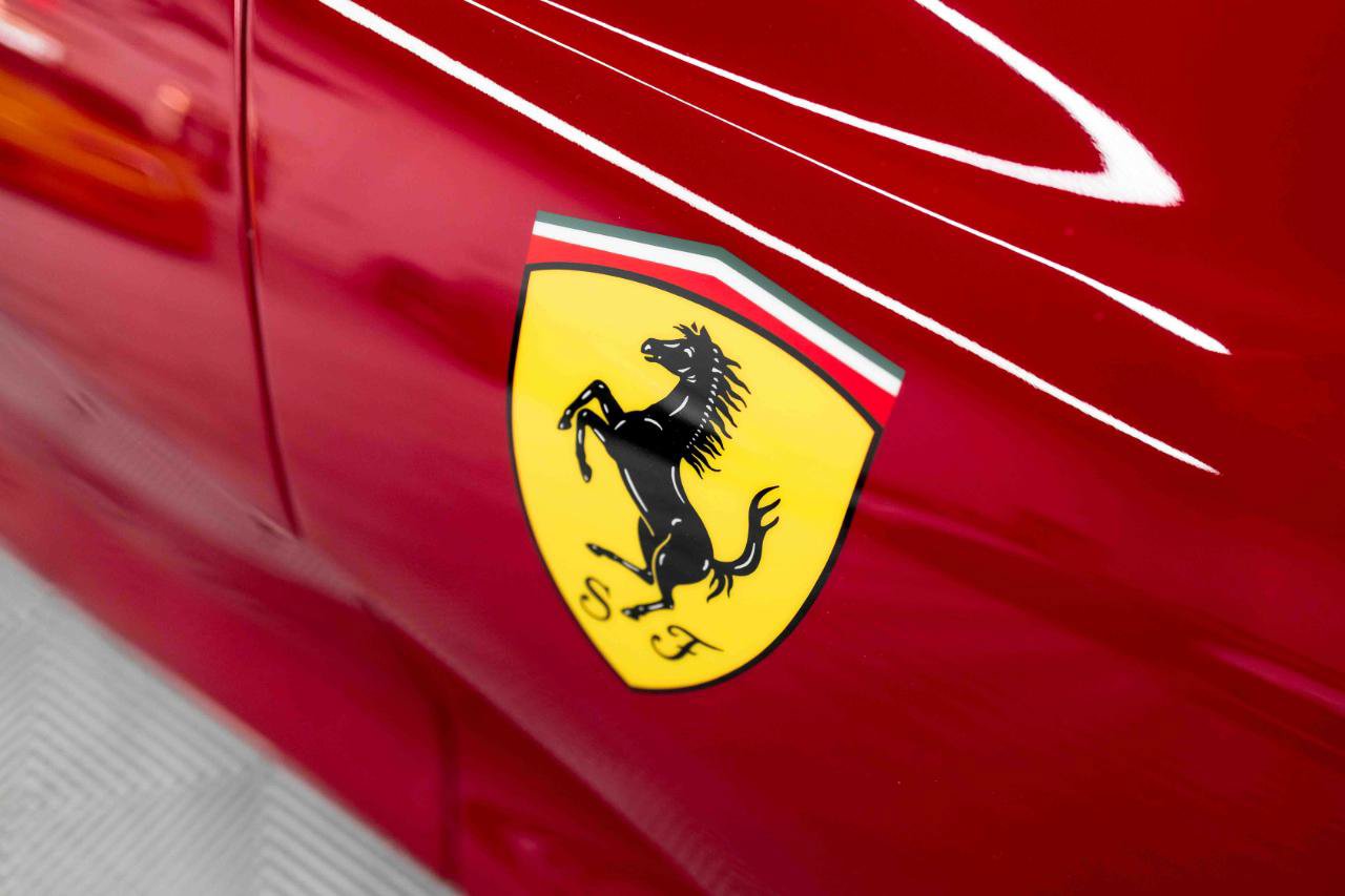 Used 2018 Ferrari 812 Superfast RWD image 23