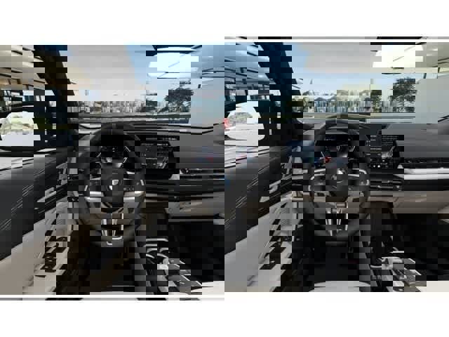 New 2025 BMW X2 xDrive28i w/ Technology Package image 13