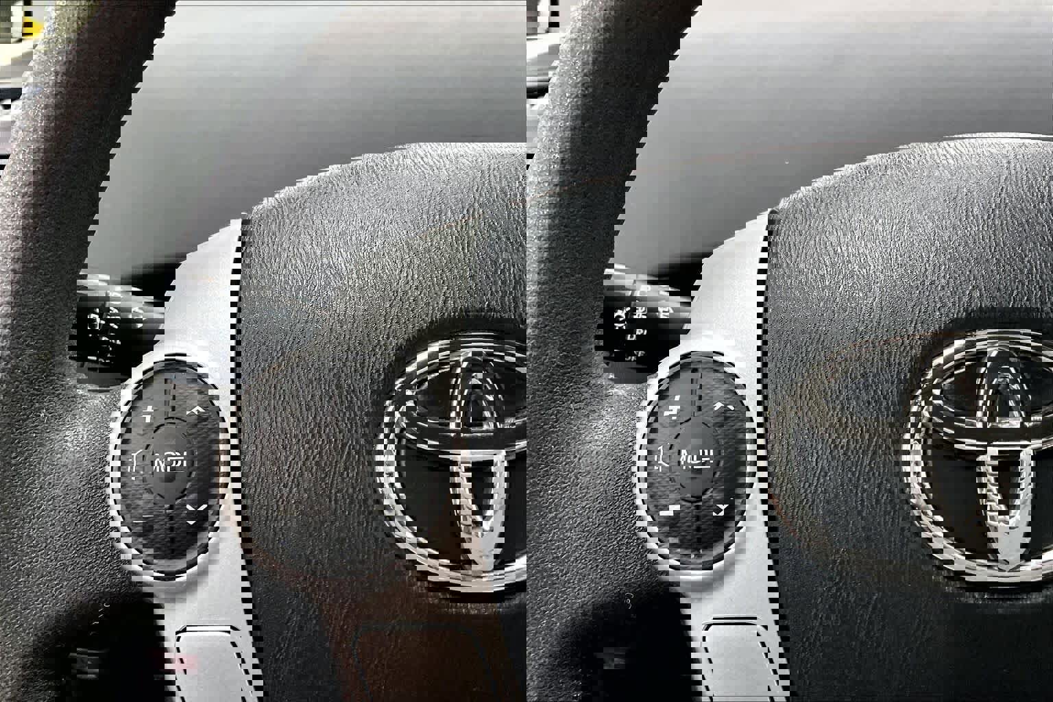 Used 2014 Toyota Prius Two image 23