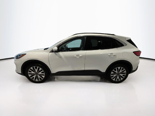Used 2020 Ford Escape Titanium AWD/4WD image 4