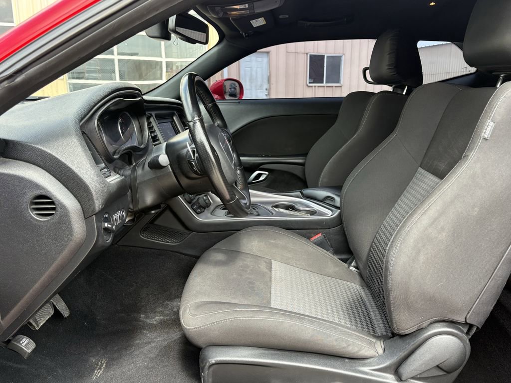 Used 2022 Dodge Challenger GT RWD image 12