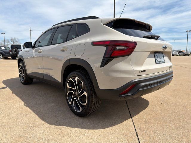 New 2026 Chevrolet Trax RS w/ Sunroof Package image 12