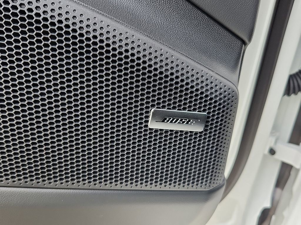 New 2026 Porsche Macan 4S Electric image 22