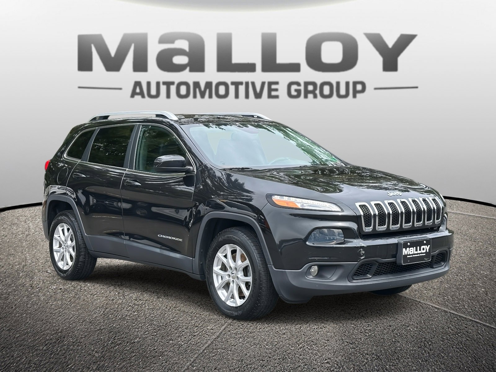 Used 2015 Jeep Cherokee Latitude w/ Cold Weather Group