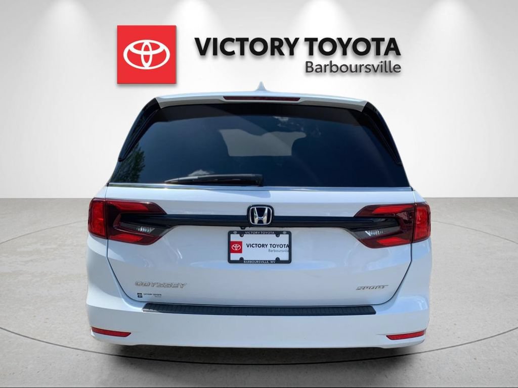 Used 2023 Honda Odyssey Sport image 4