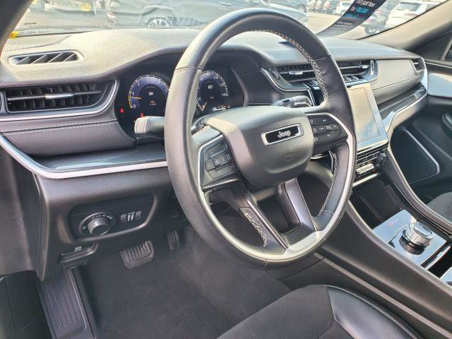 Used 2022 Jeep Grand Cherokee Altitude image 8