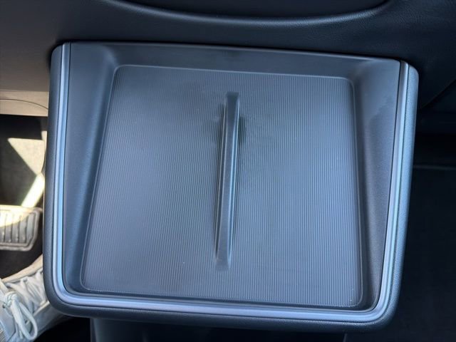 Used 2026 Tesla Model Y Standard image 34