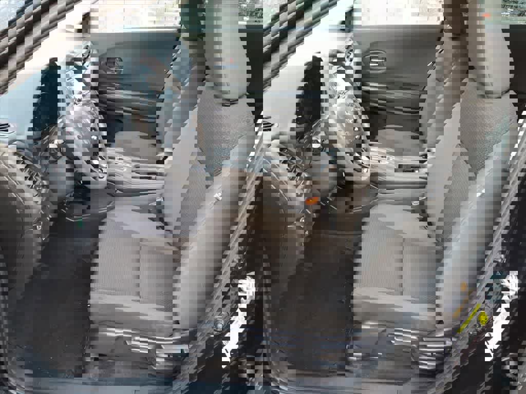 Used 2021 Honda HR-V LX image 15