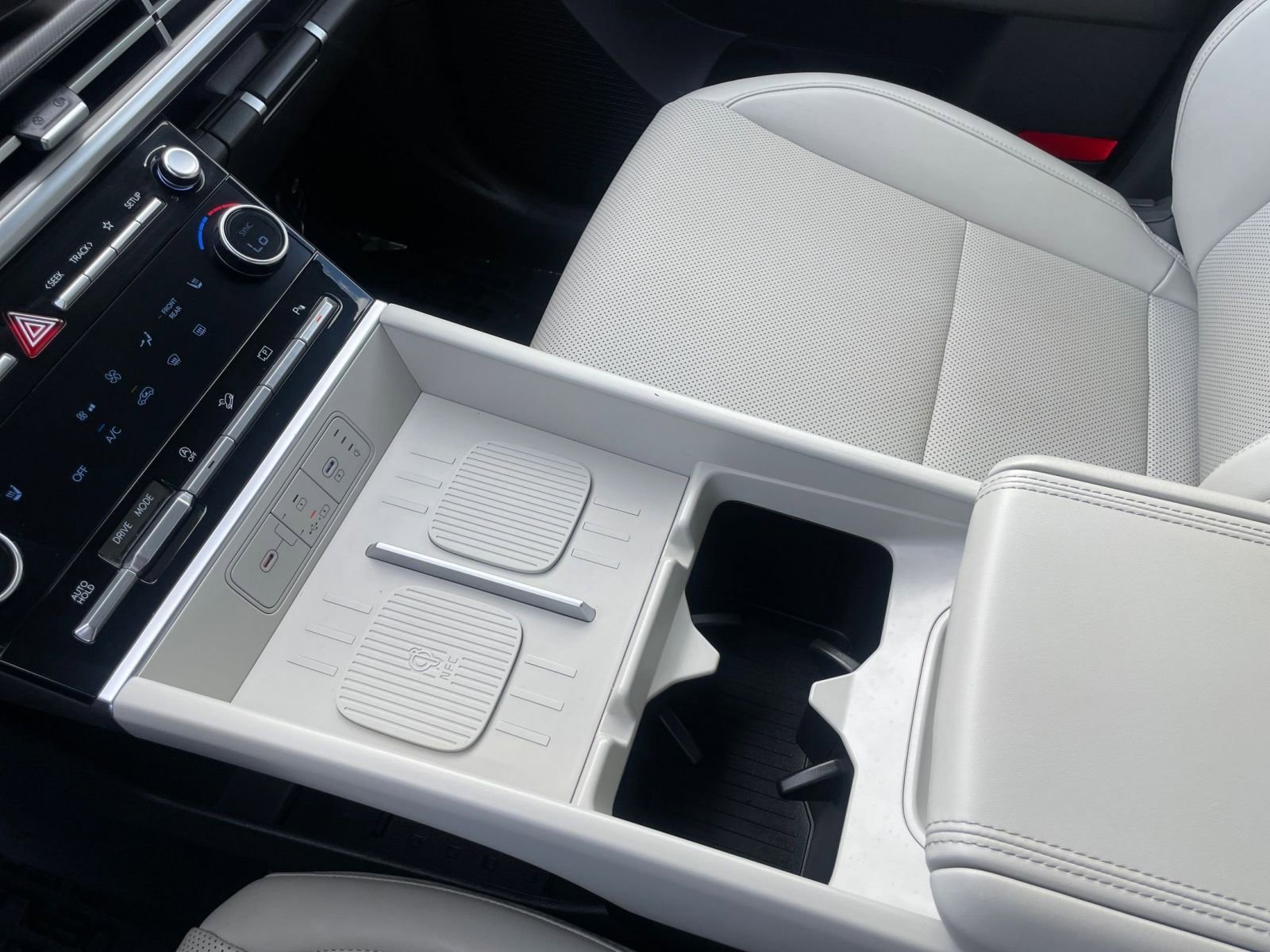 Used 2025 Hyundai Santa Fe SEL image 41