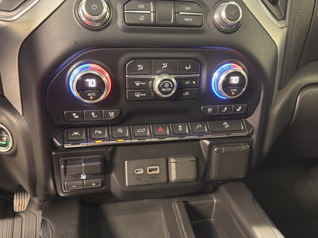 Used 2019 GMC Sierra 1500 SLT w/ SLT Premium Plus Package AWD/4WD image 40
