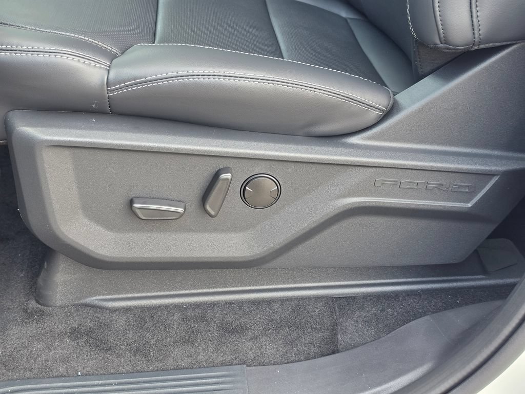 New 2027 Ford Expedition Platinum RWD image 19