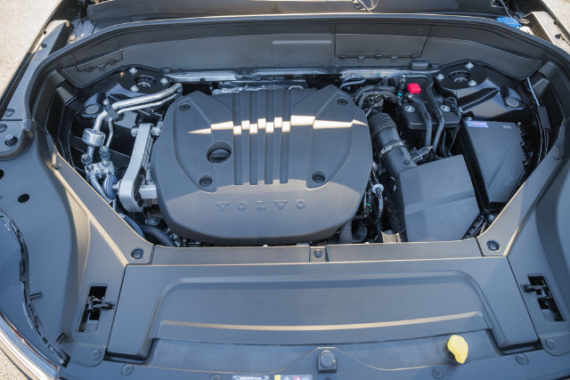 New 2027 Volvo XC90 B5 Plus AWD/4WD image 19