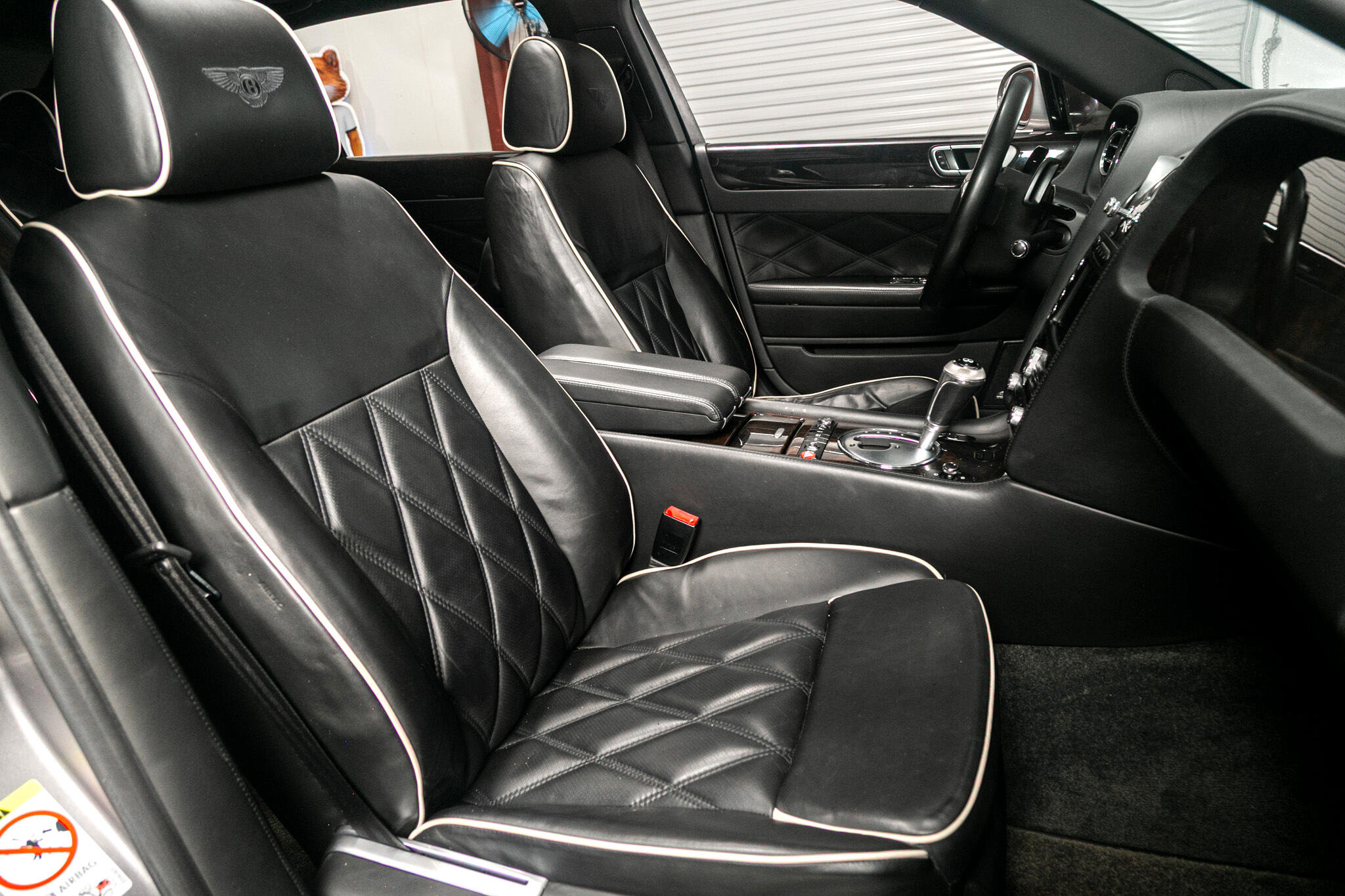 Used 2009 Bentley Flying Spur Flying Spur Speed w/ Convenience Specification Pkg image 25