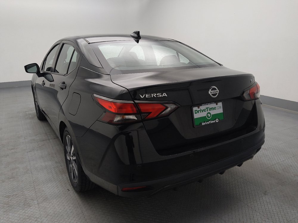 Used 2021 Nissan Versa SV FWD image 6