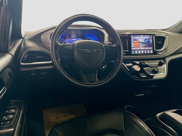 Used 2019 Chrysler Pacifica Limited w/ S Appearance Package image 24