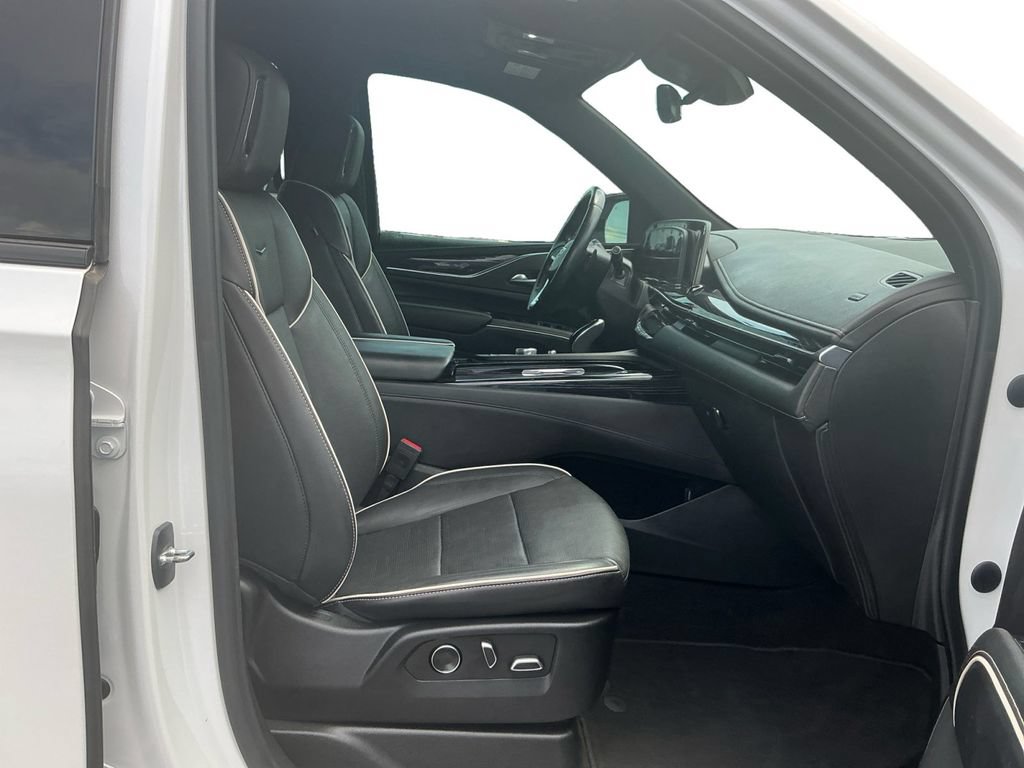 Used 2023 Cadillac Escalade Sport AWD/4WD image 22