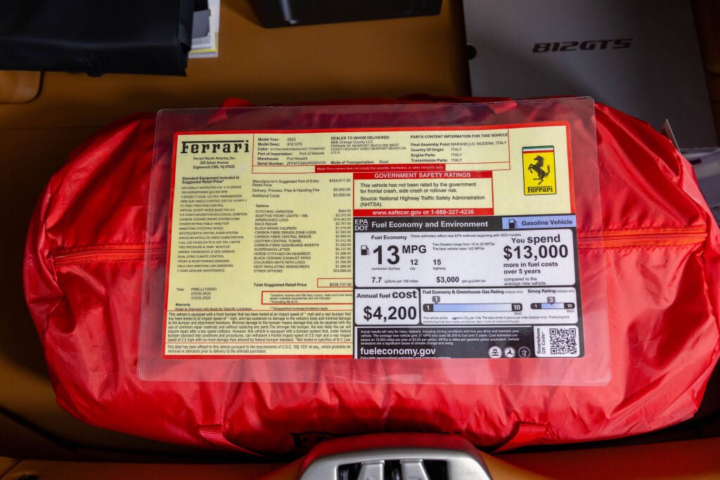 Used 2023 Ferrari 812 GTS RWD image 63