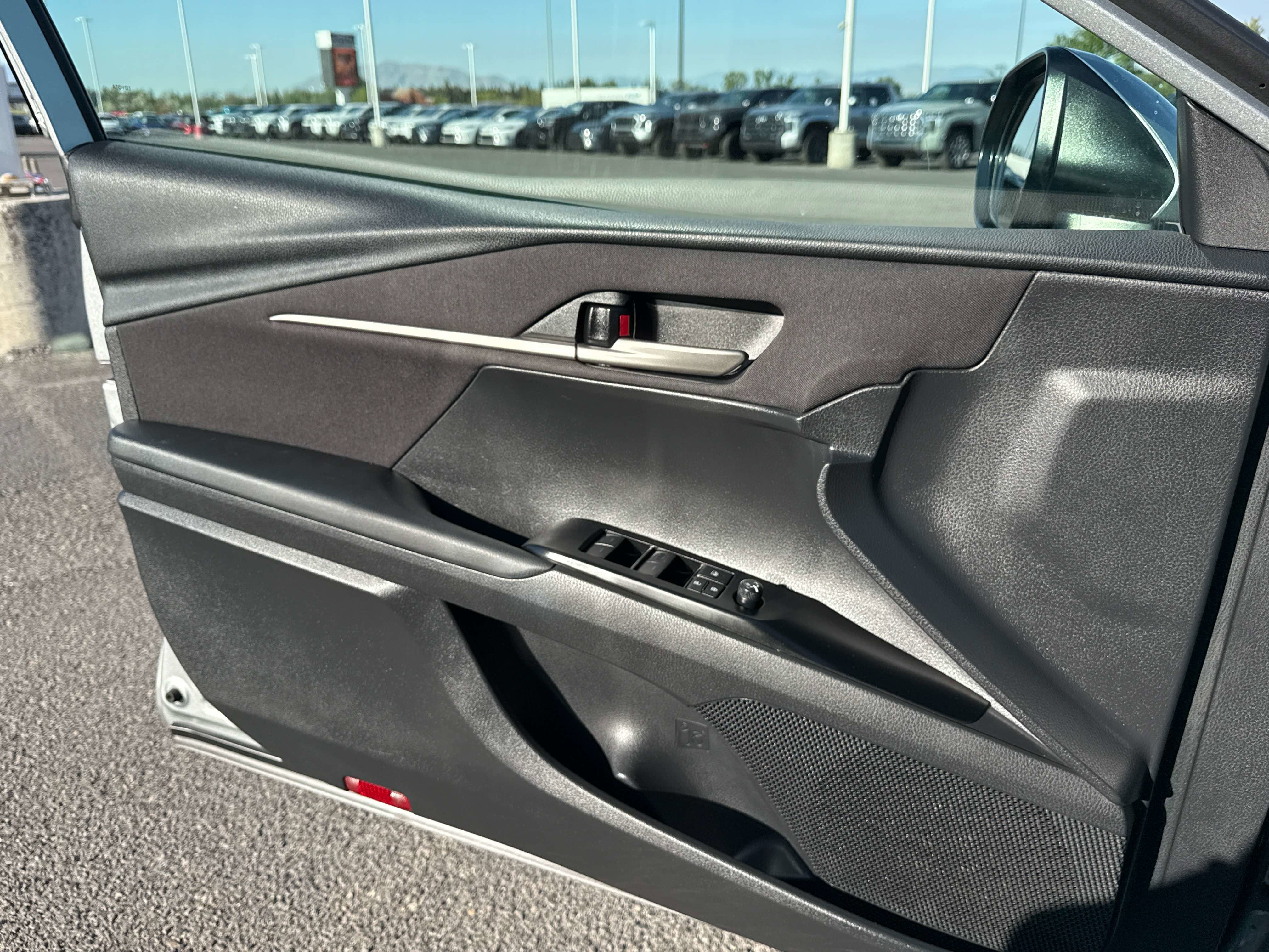 Used 2025 Toyota Camry LE FWD image 12