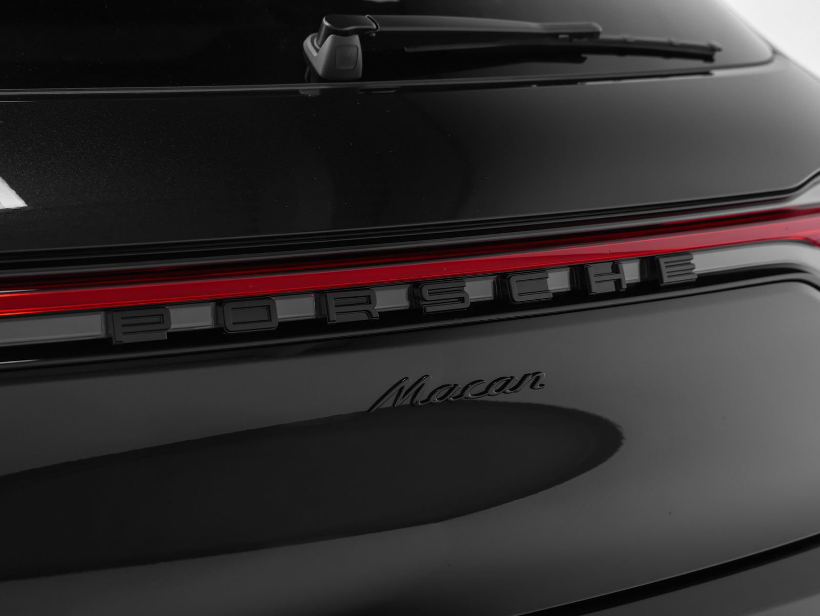 New 2026 Porsche Macan AWD/4WD image 17