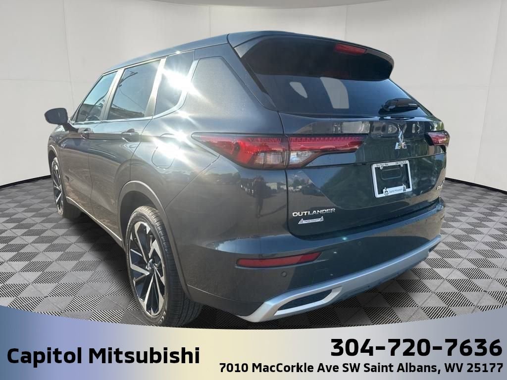 New 2025 Mitsubishi Outlander SE image 7