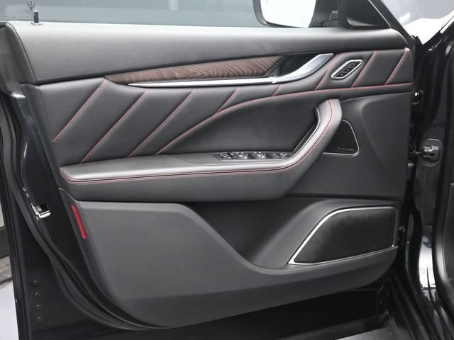 Used 2023 Maserati Levante GT AWD/4WD image 22