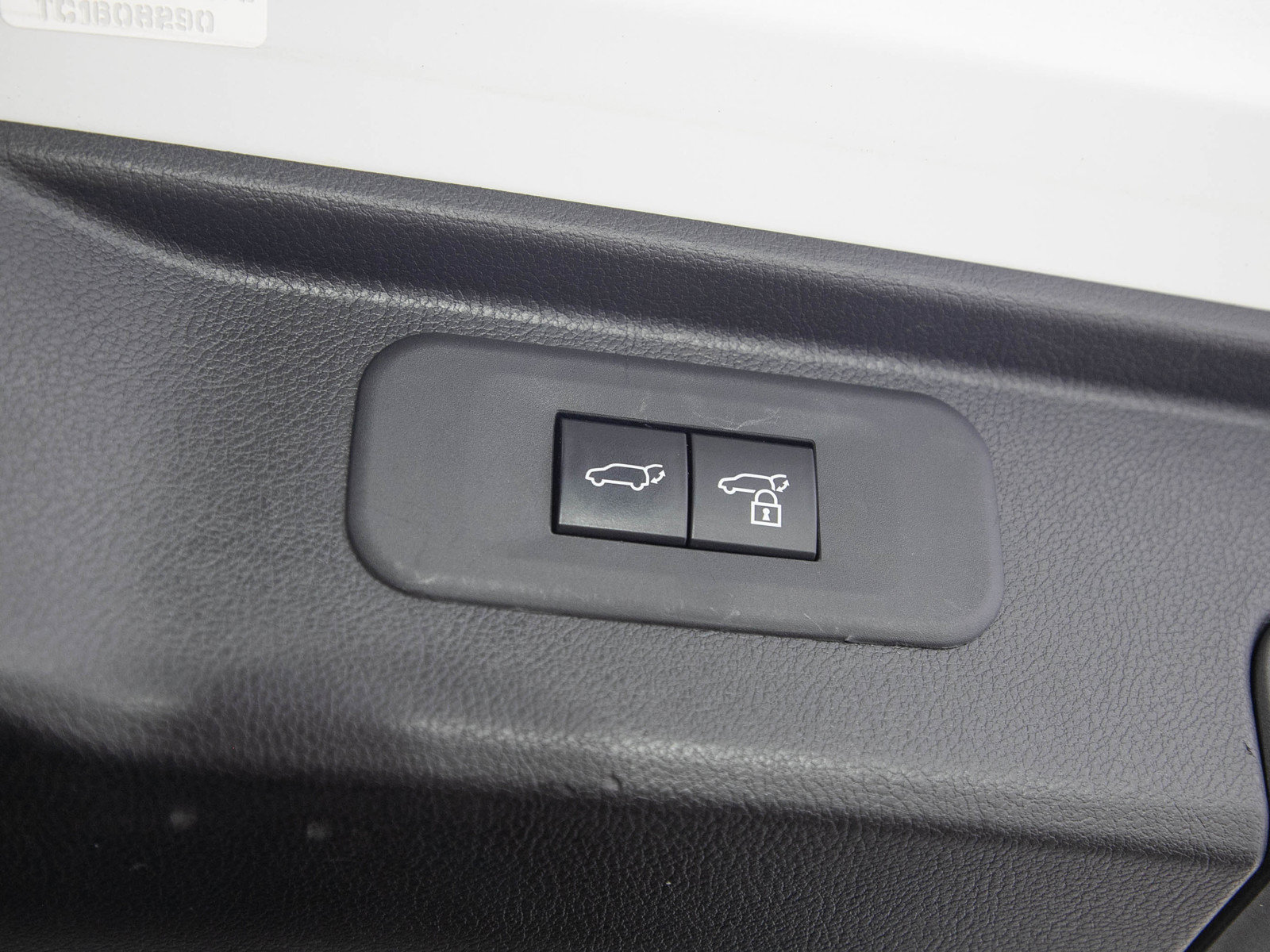 Used 2025 Toyota Grand Highlander AWD image 11