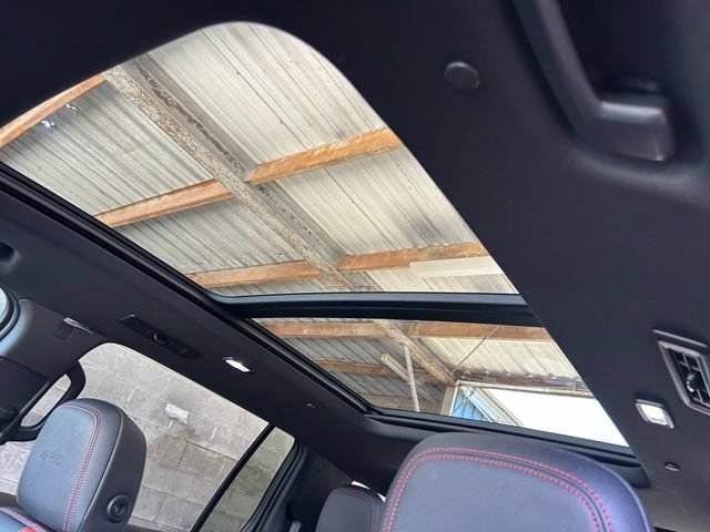 Used 2024 Chevrolet Traverse RS w/ LPO, Floor Liner Package FWD image 12