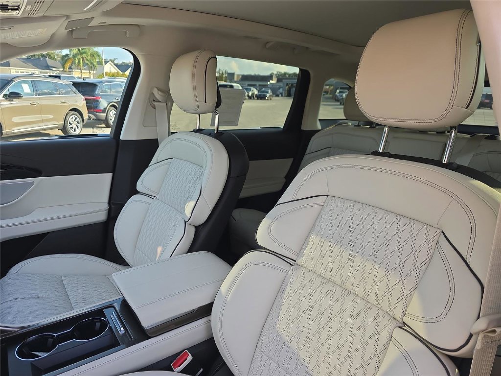 New 2026 Lincoln Nautilus Black Label AWD/4WD image 15