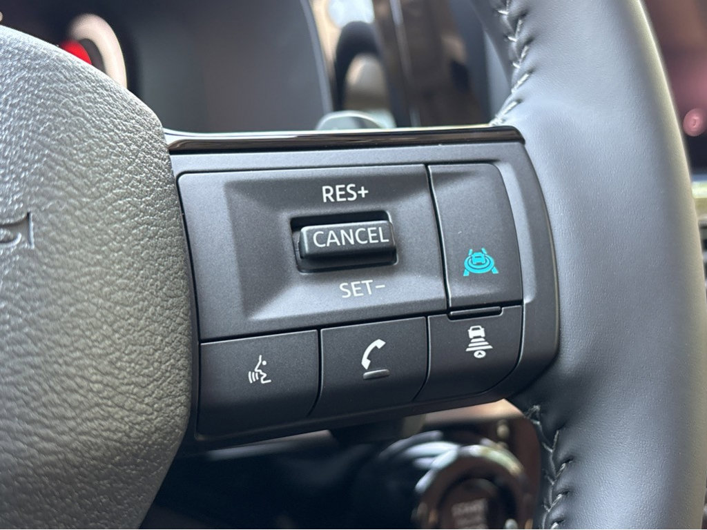 Certified 2026 Nissan Pathfinder Platinum FWD image 14