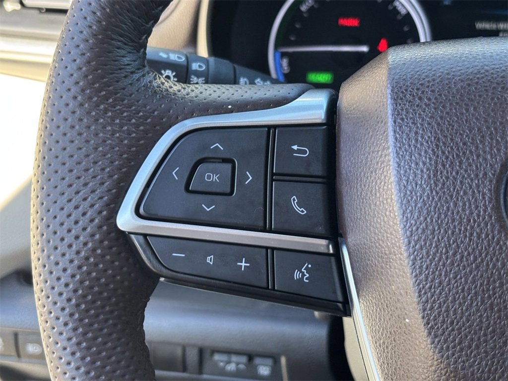 Certified 2023 Toyota Sienna Platinum image 33