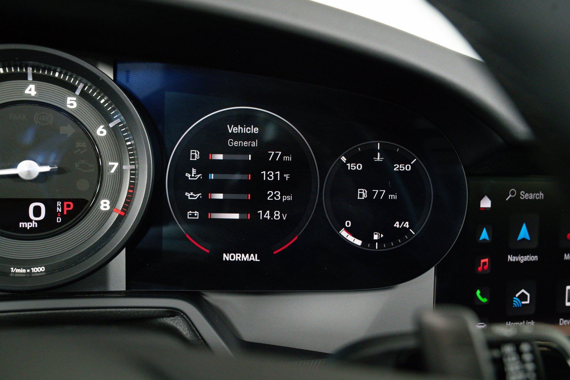 Used 2024 Porsche 911 Targa 4S w/ Premium Package image 28