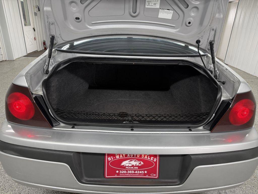 Used 2003 Chevrolet Impala Sedan w/ Preferred Equipment Group image 30