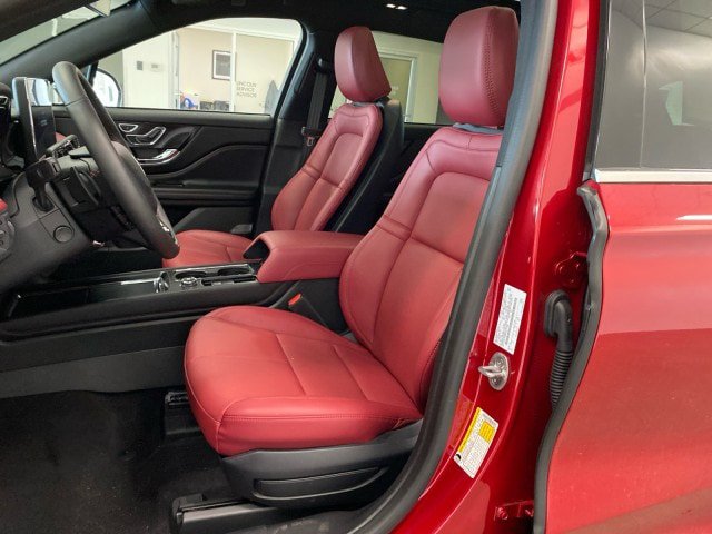 New 2024 Lincoln Corsair Grand Touring w/ Equipment Group 301A AWD/4WD image 18