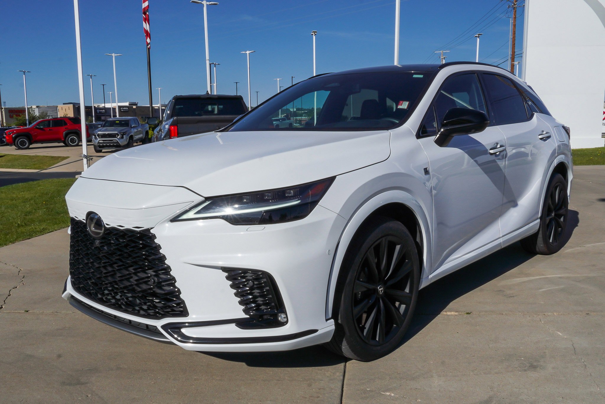 Used 2024 Lexus RX 500h F Sport w/ Convenience Package AWD/4WD image 4