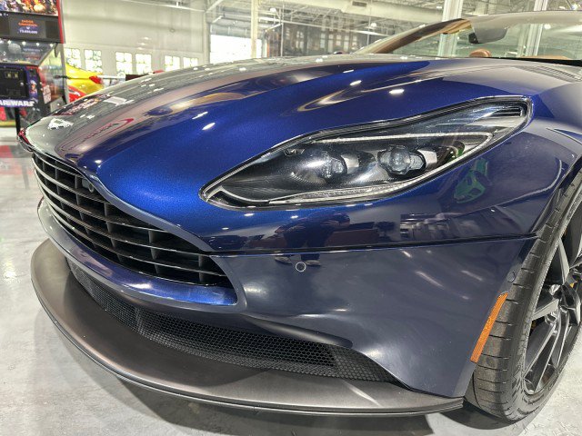 Used 2019 Aston Martin DB11 Volante RWD image 29
