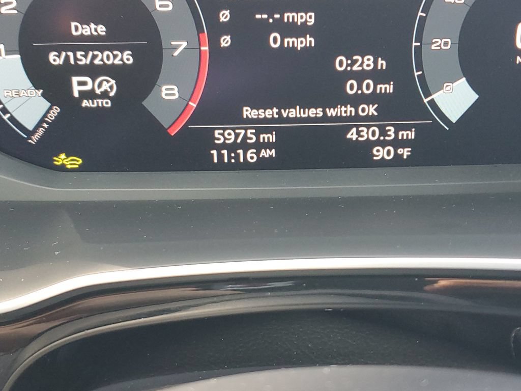 Certified 2025 Audi Q3 2.0T Premium Plus w/ Premium Plus Package AWD/4WD image 27