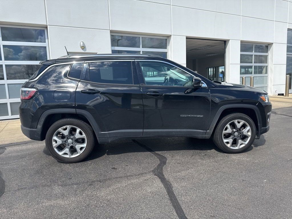 Used 2018 Jeep Compass Limited w/ Navigation Group image 3