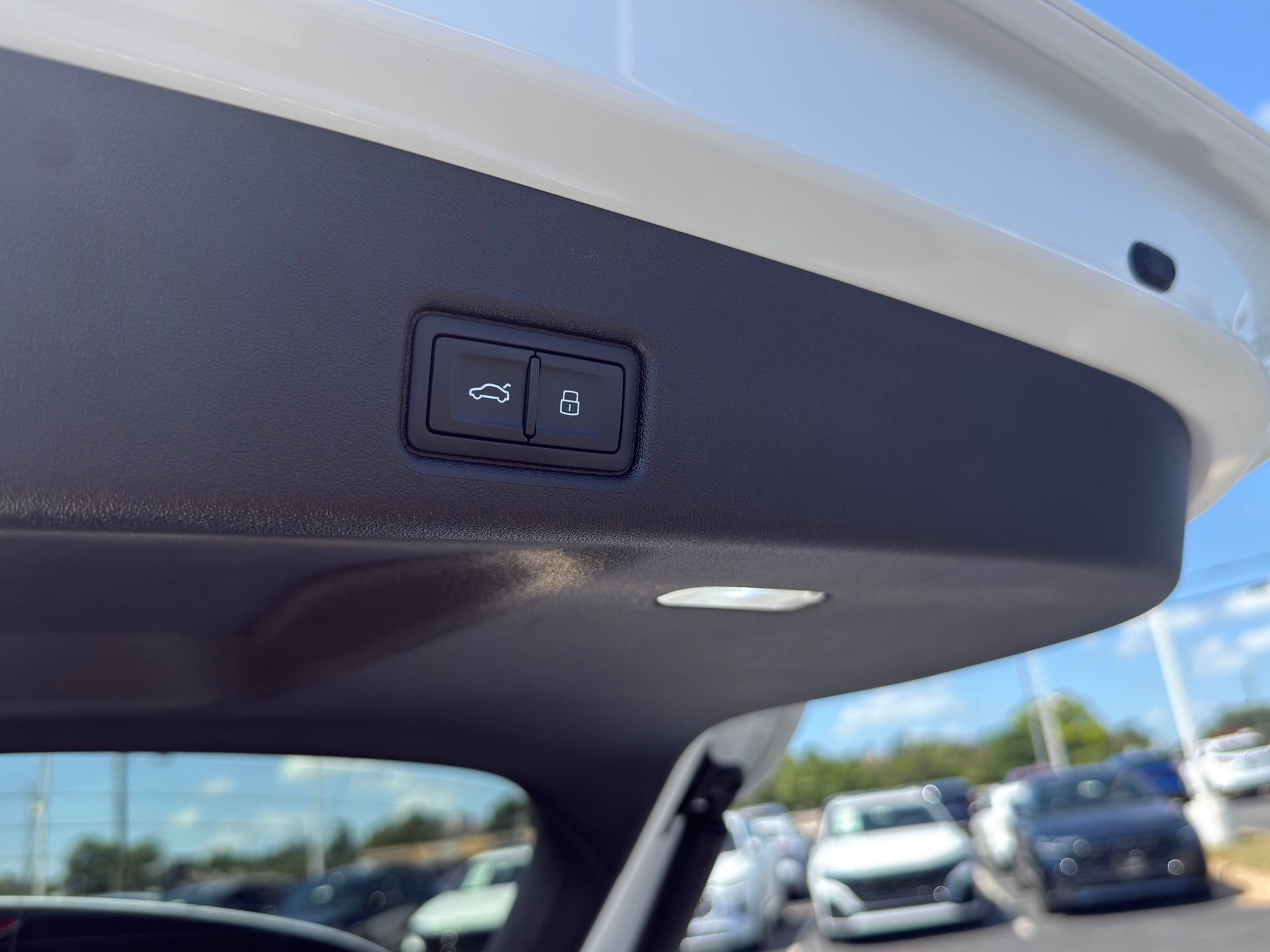 Used 2025 Audi Q5 Premium w/ Premium Plus AWD/4WD image 12
