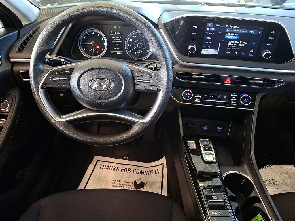 Used 2022 Hyundai Sonata SEL w/ Winter Weather Package image 13