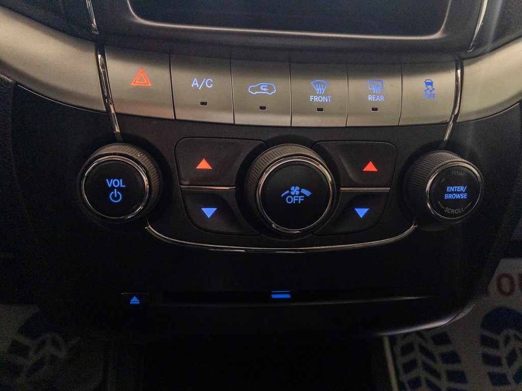 Used 2013 Dodge Journey SE image 17