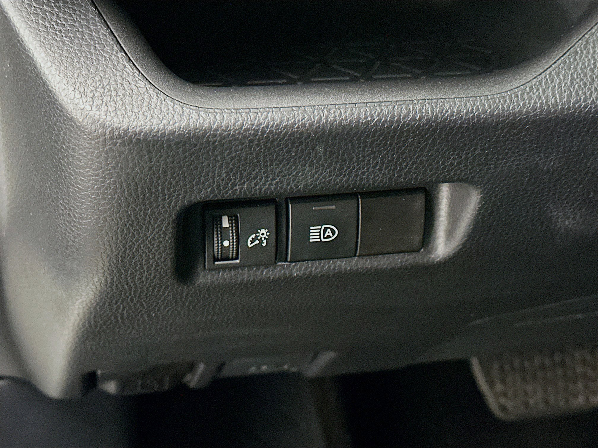 Used 2025 Toyota RAV4 LE image 17