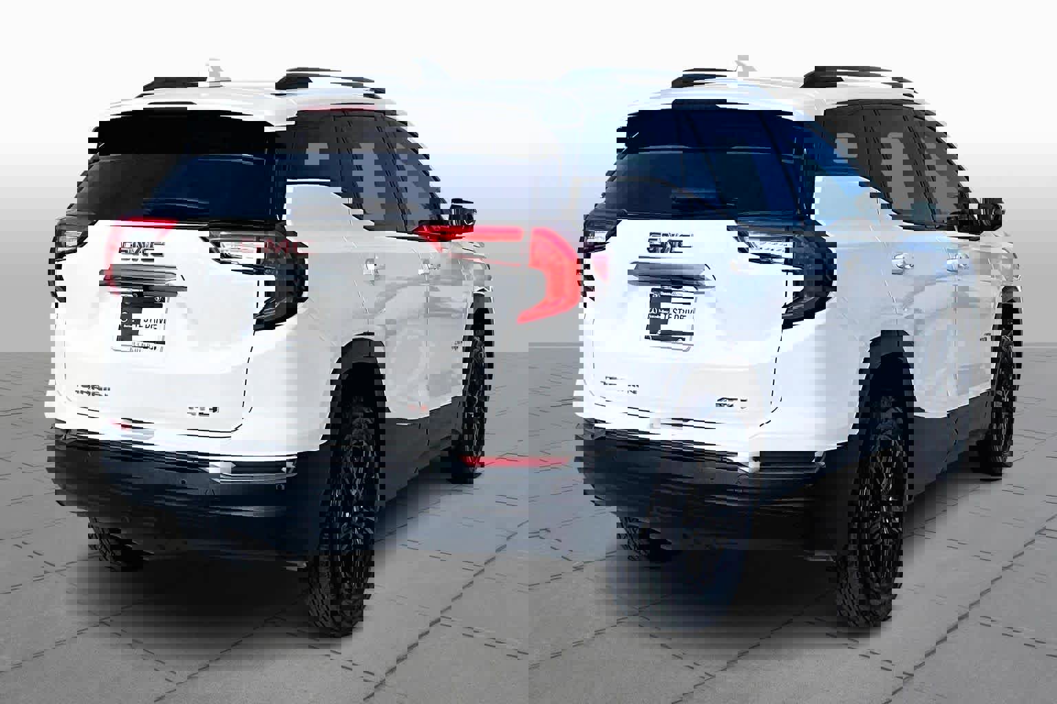 Used 2024 GMC Terrain AT4 w/ Infotainment Package II image 13