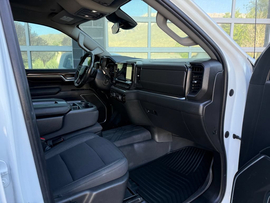 Used 2023 Chevrolet Silverado 1500 RST w/ Z71 Off-Road Package AWD/4WD image 39