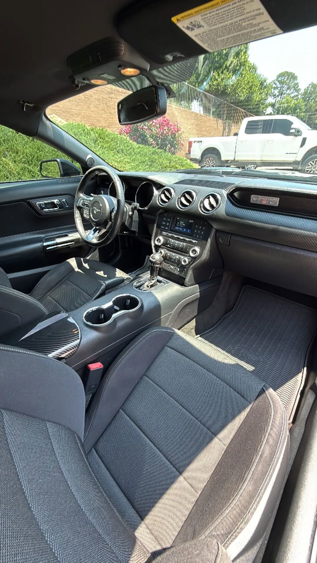 Used 2016 Ford Mustang Coupe RWD image 21
