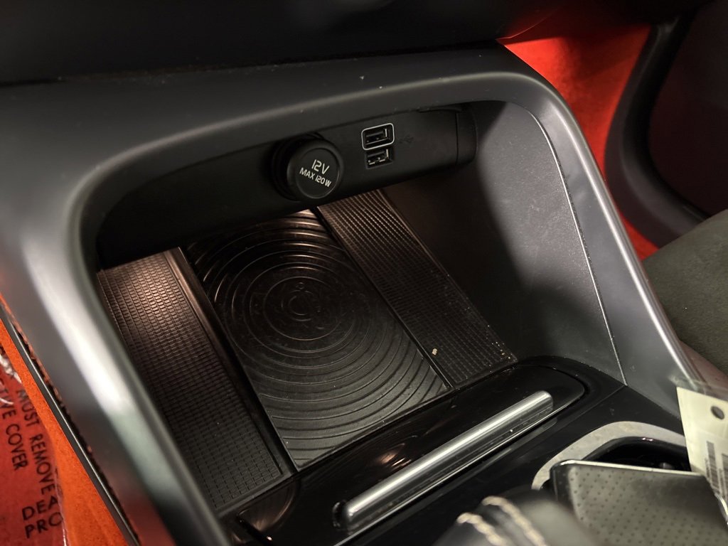 Used 2019 Volvo XC40 T5 R-Design image 30