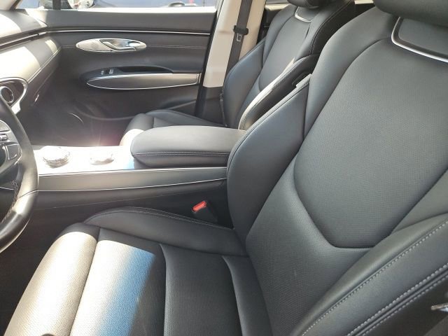 Used 2024 Genesis GV70 2.5T w/ Select Package image 13