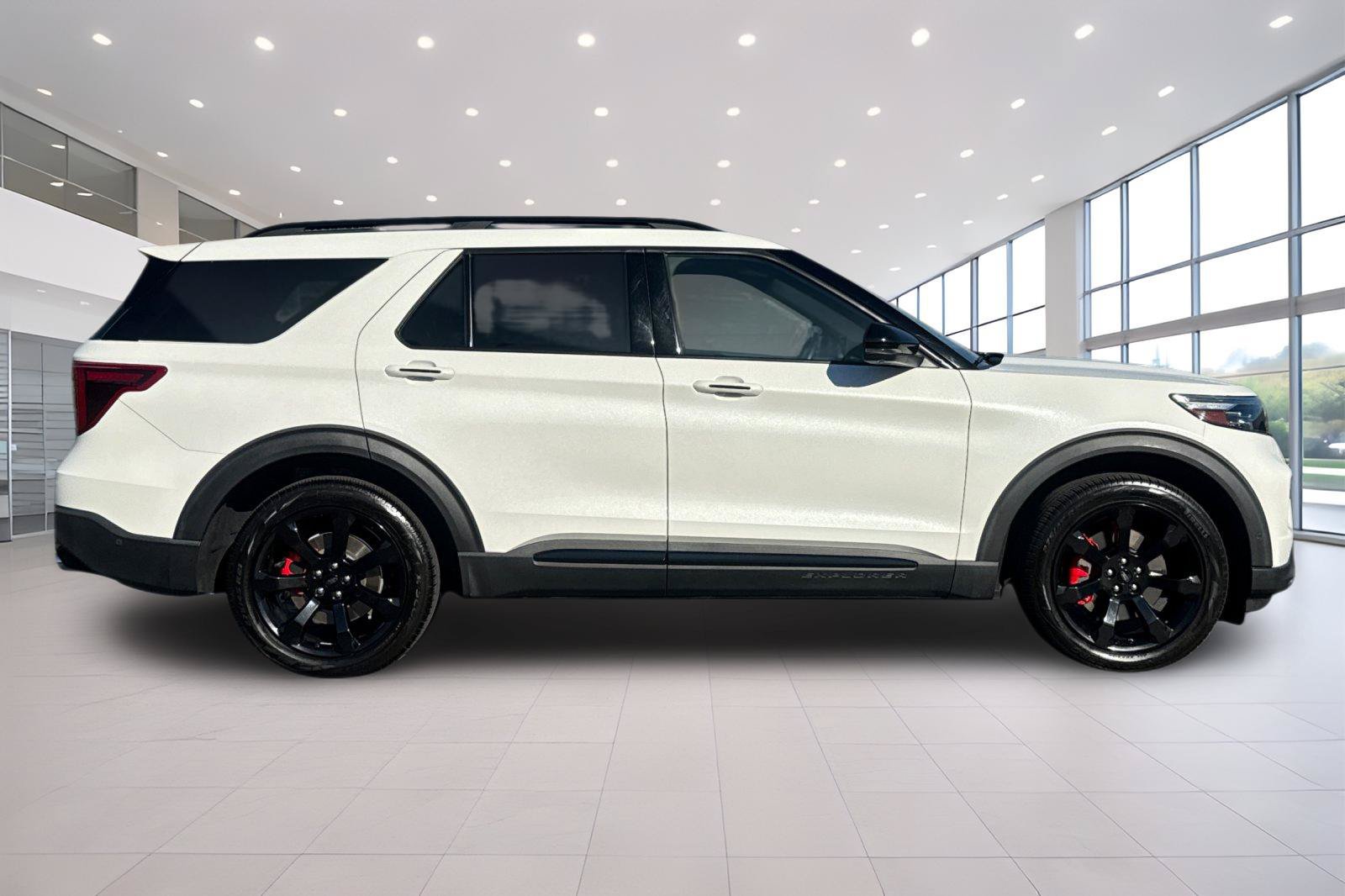Used 2020 Ford Explorer ST w/ ST Street Pack AWD/4WD image 3