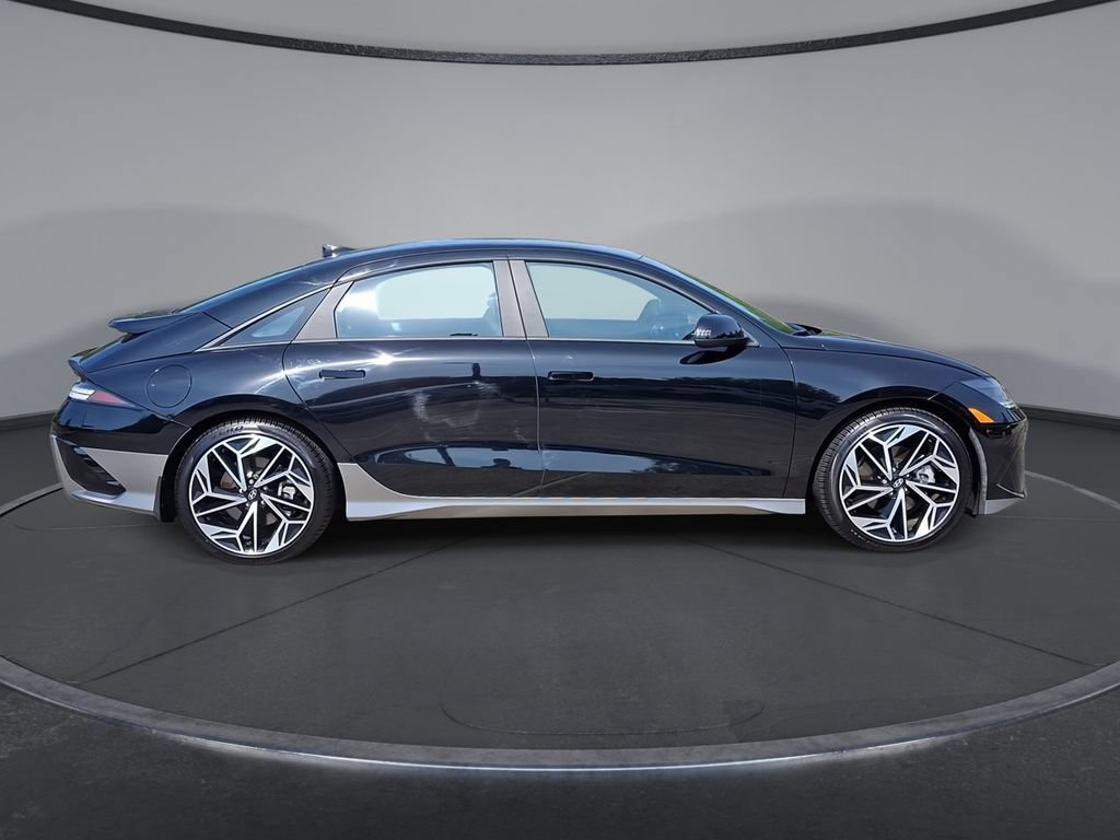 Used 2024 Hyundai Ioniq 6 SEL AWD/4WD image 5